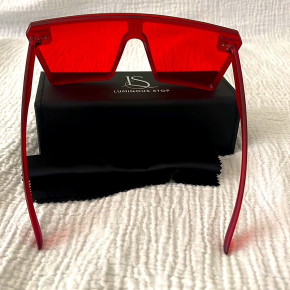See description- Red Sunglasses set (Fire) - Picture 3 of 4